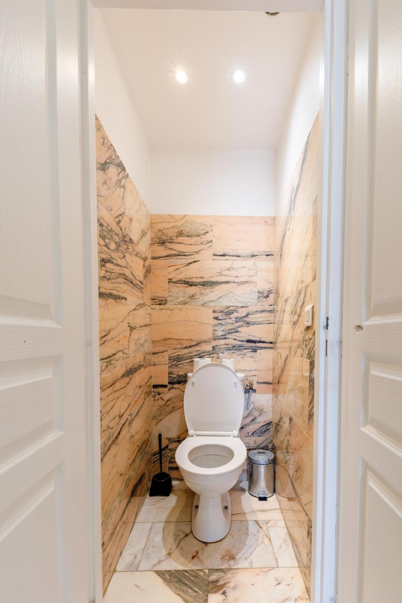 Prestige Designer Apartment, Super Apartment