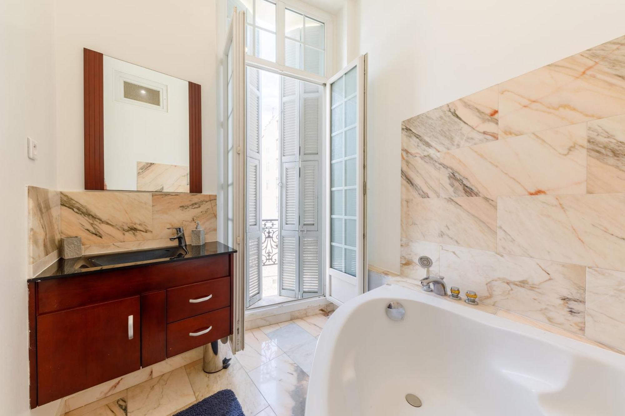 Apartment Prestige Designer Apartment, Super
