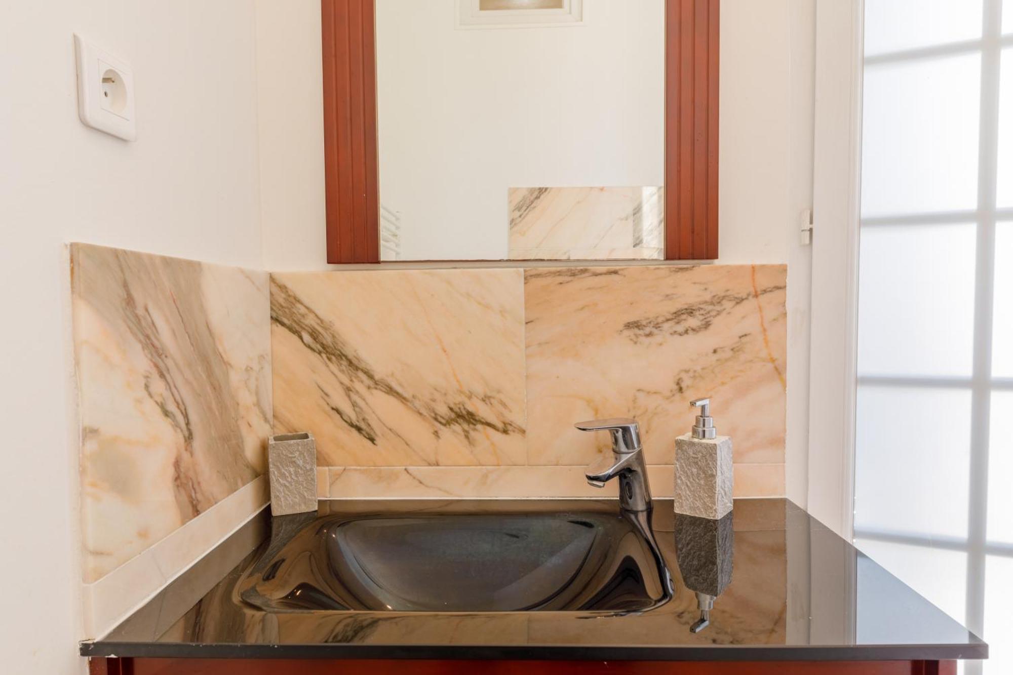 Prestige Designer Apartment, Super Apartment *