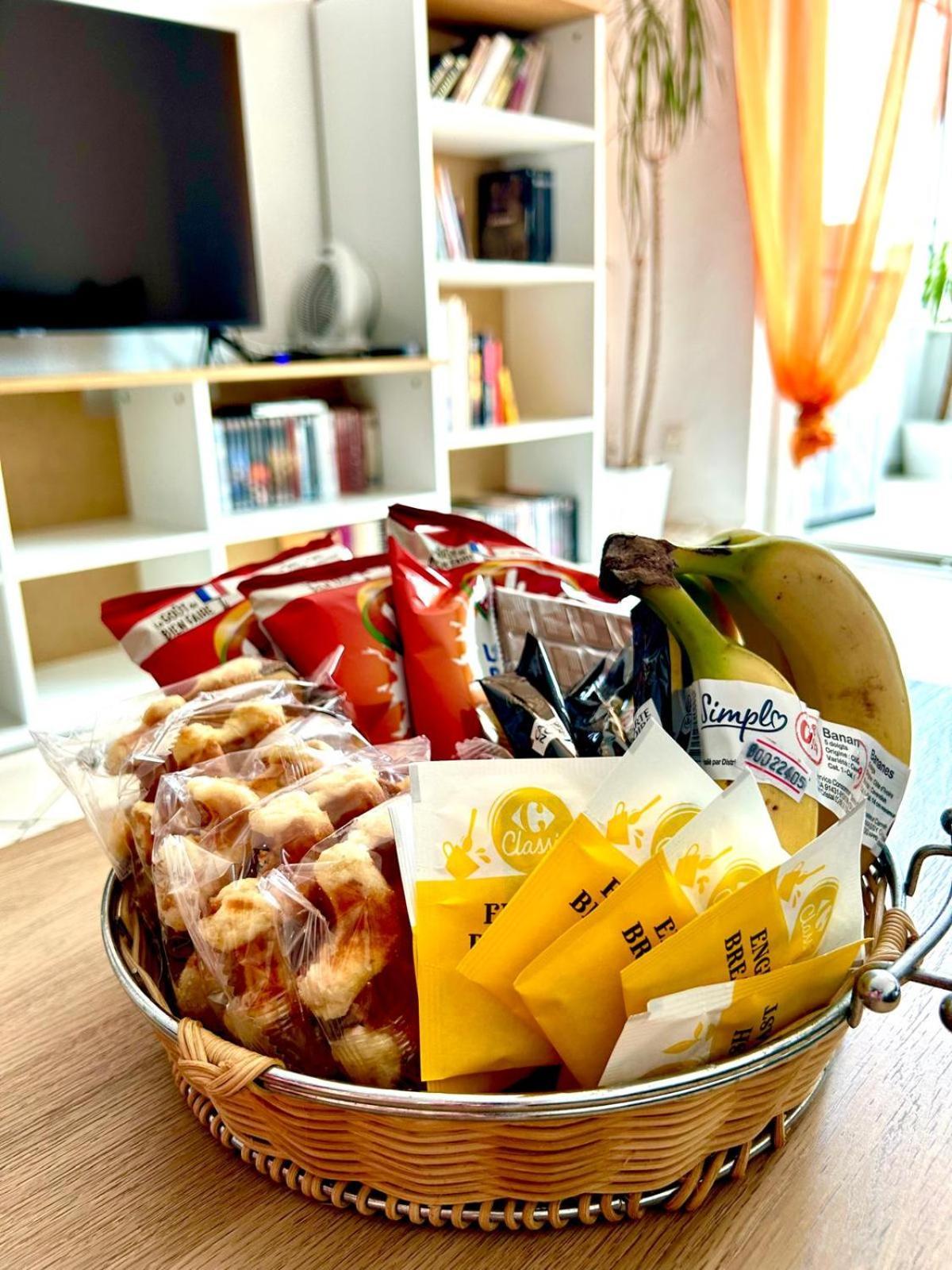 A Charming Corner On The Promenade Des Anglais Apartment