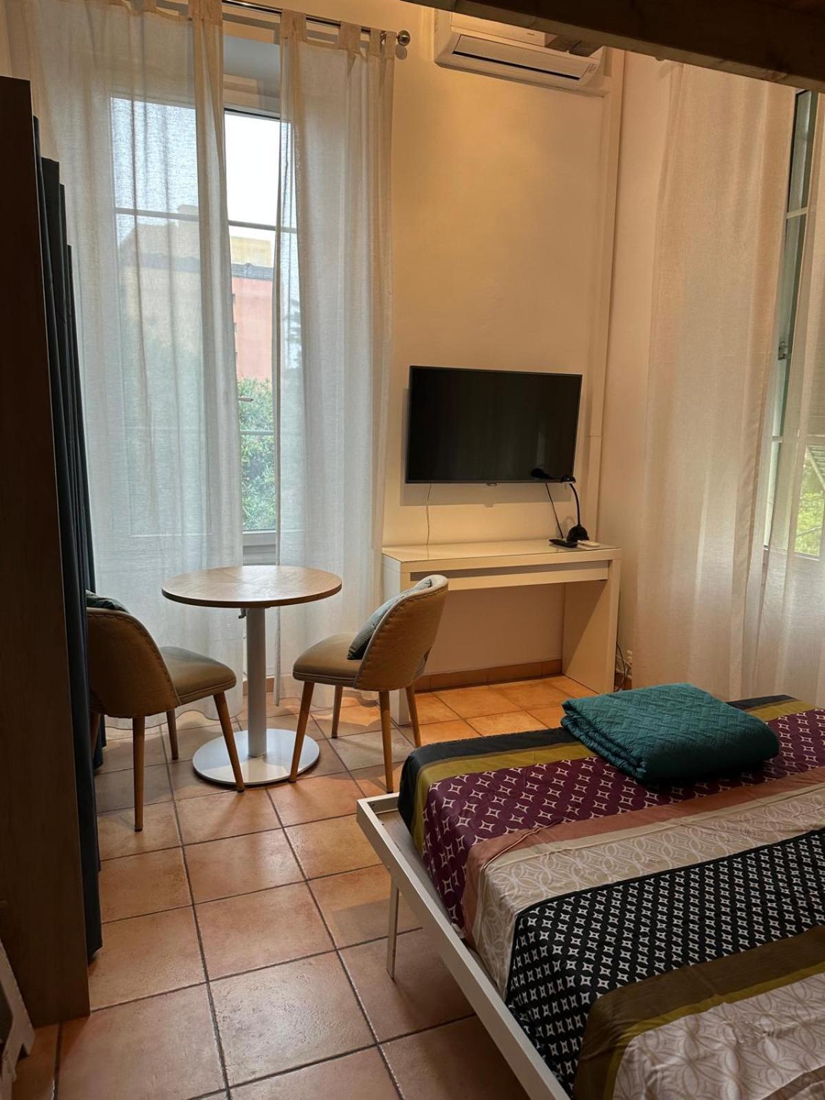 Dans à Ouest Appartement