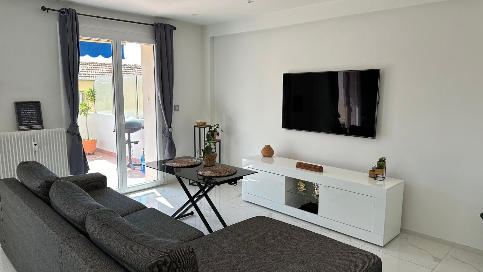 Apartment Double Dans Beau 3 Pieces Proche Du Centre Et Des Plages