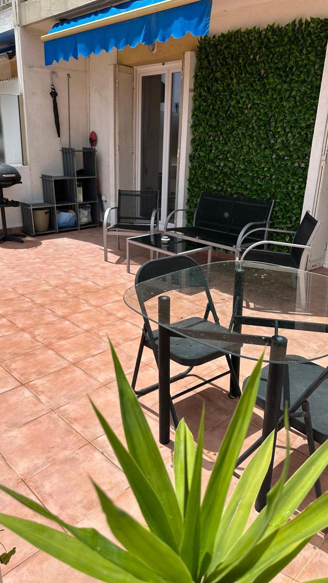Apartment Double Dans Beau 3 Pieces Proche Du Centre Et Des Plages *