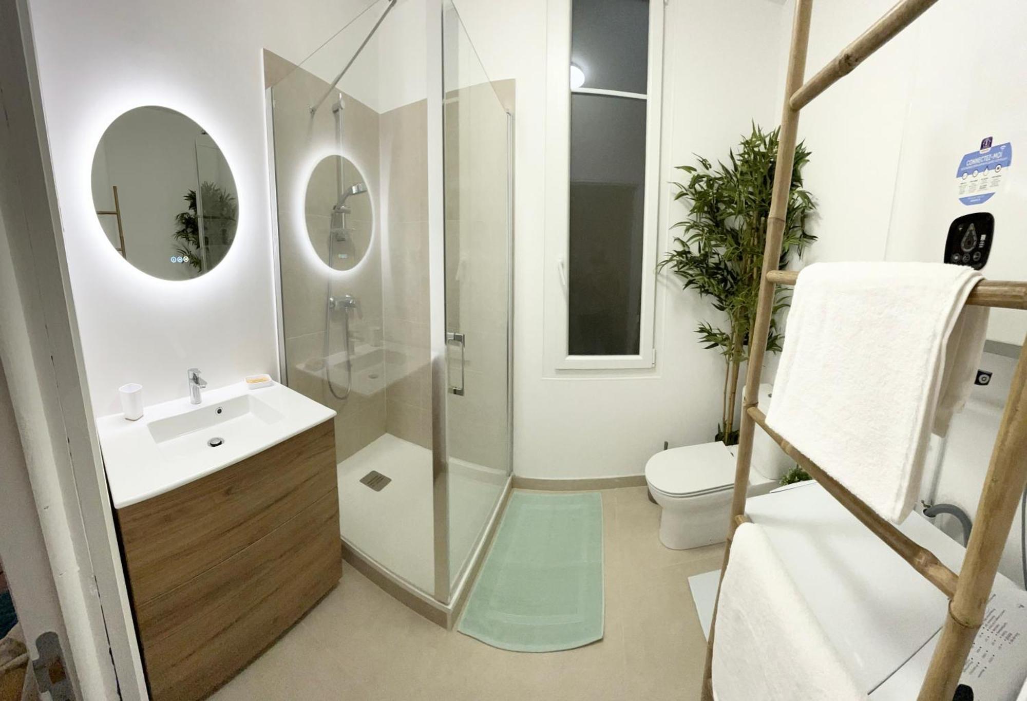 Magnifique T4 - Spacieux Standing - Ac - Wifi - Coeur De Apartamento