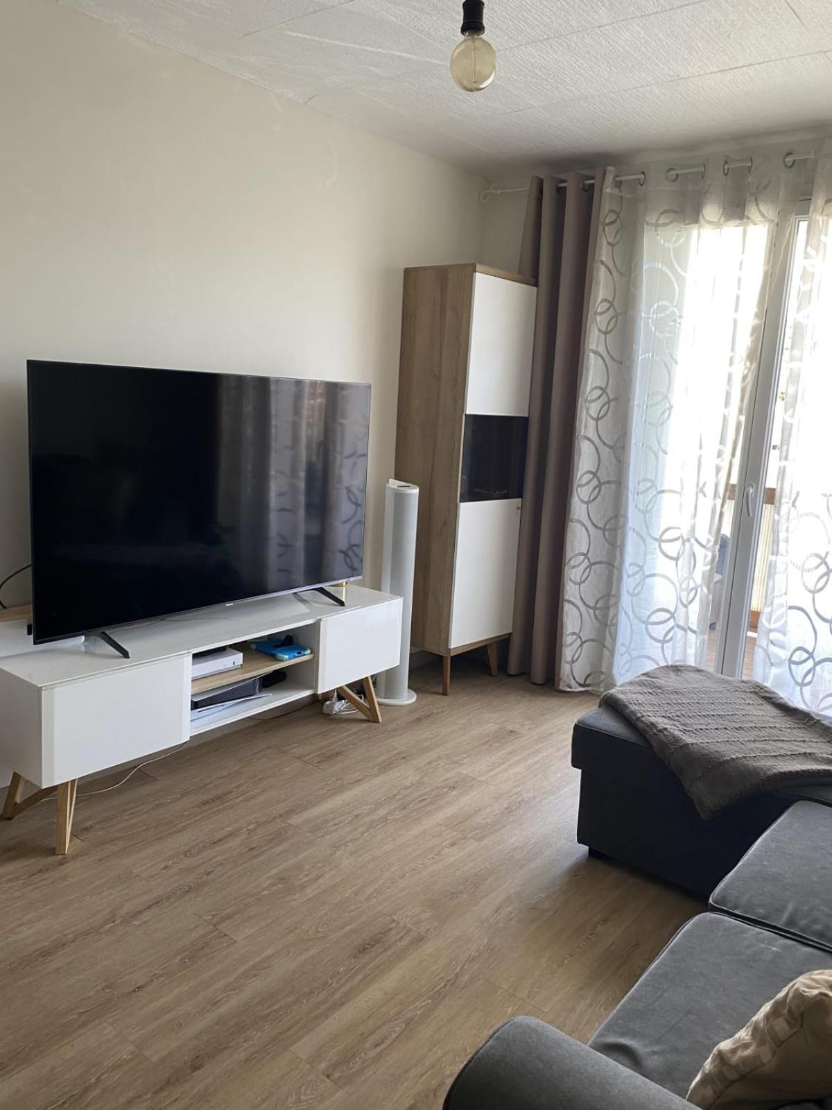 Apartment Spacious T2 In The Heart Of *