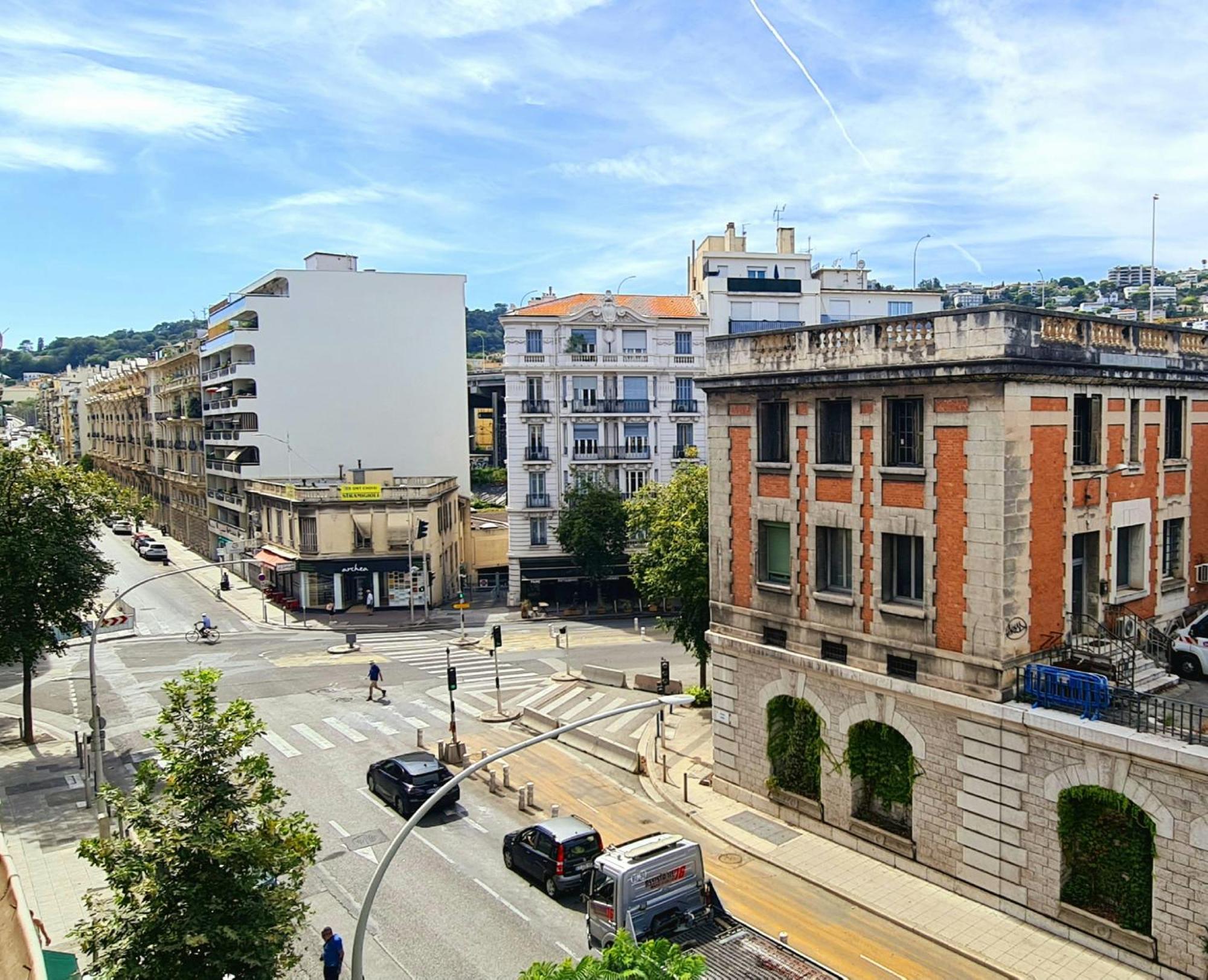 Hotel Evelia *