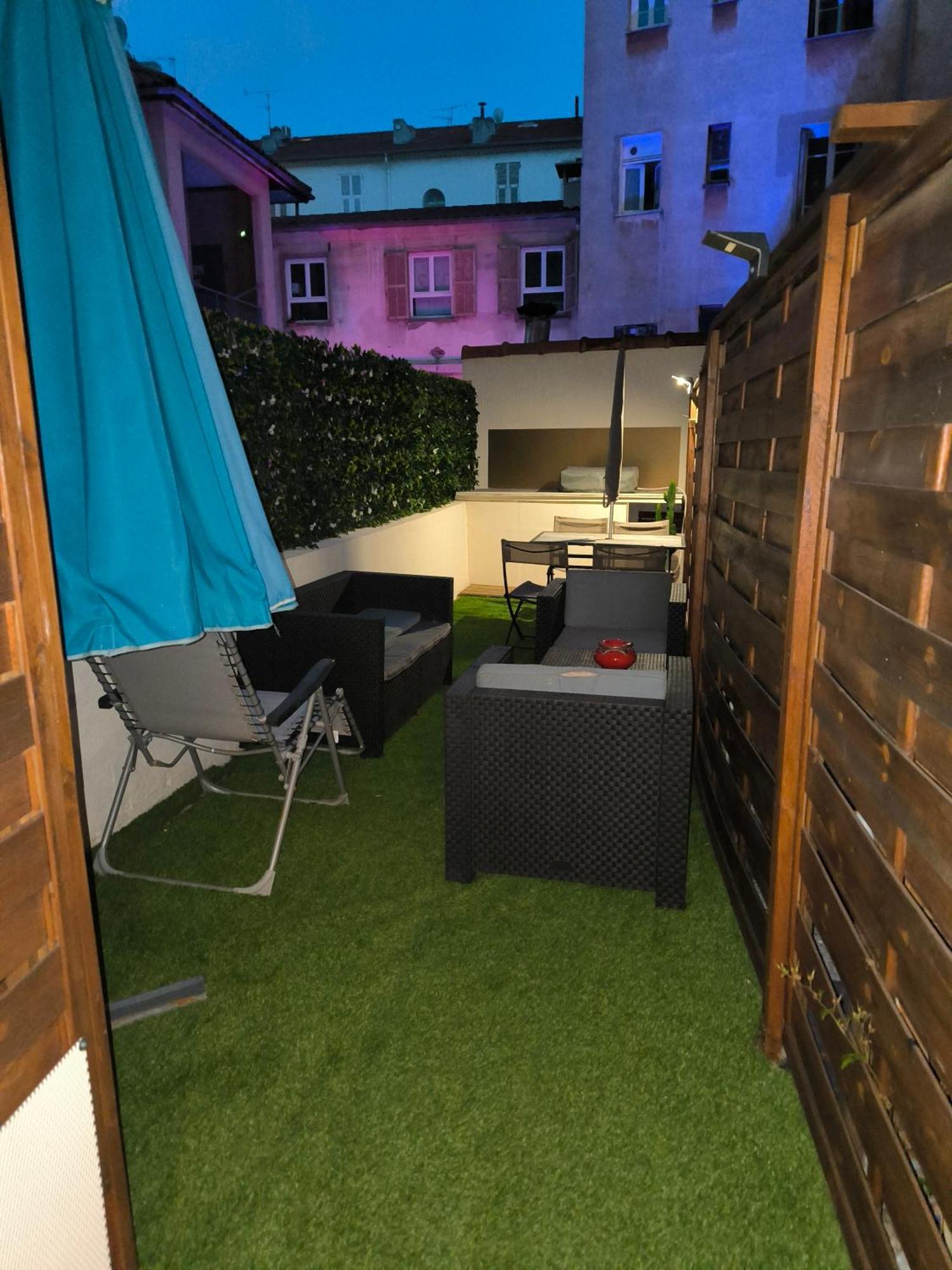 Loft Place Massena Avec Terrasse Apartment Nice