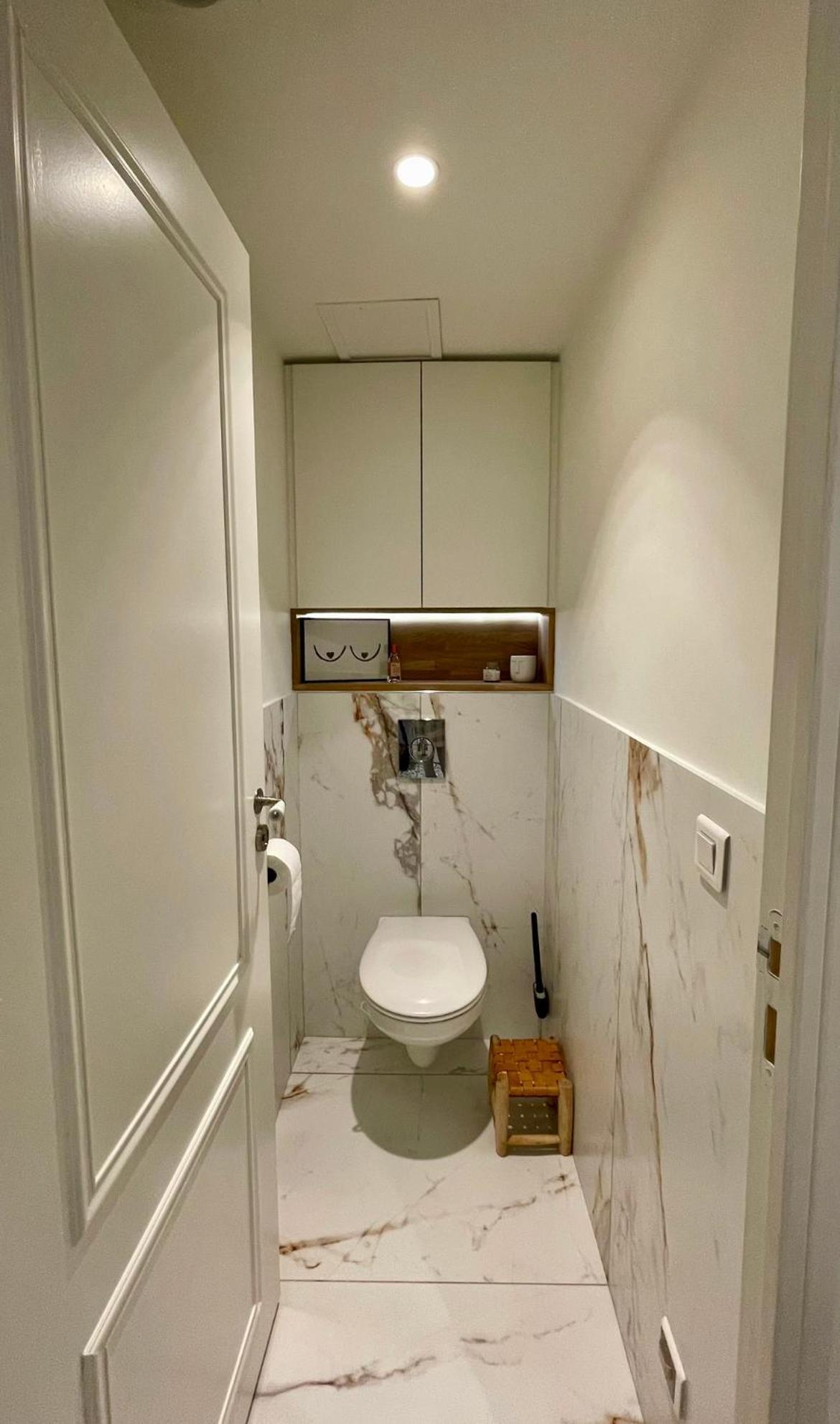 Bright, Spacious 2 Bedroom Apartment, Walk To & Old Town