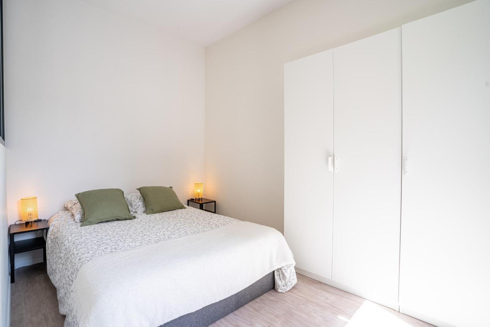 06bz - Modern In The Heart Of The Port Apartment Nice