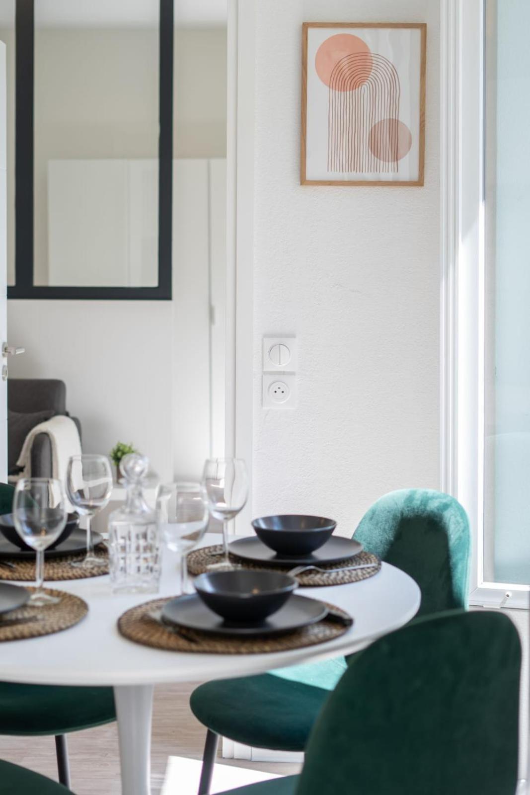 06bz - Modern In The Heart Of The Port Apartment *