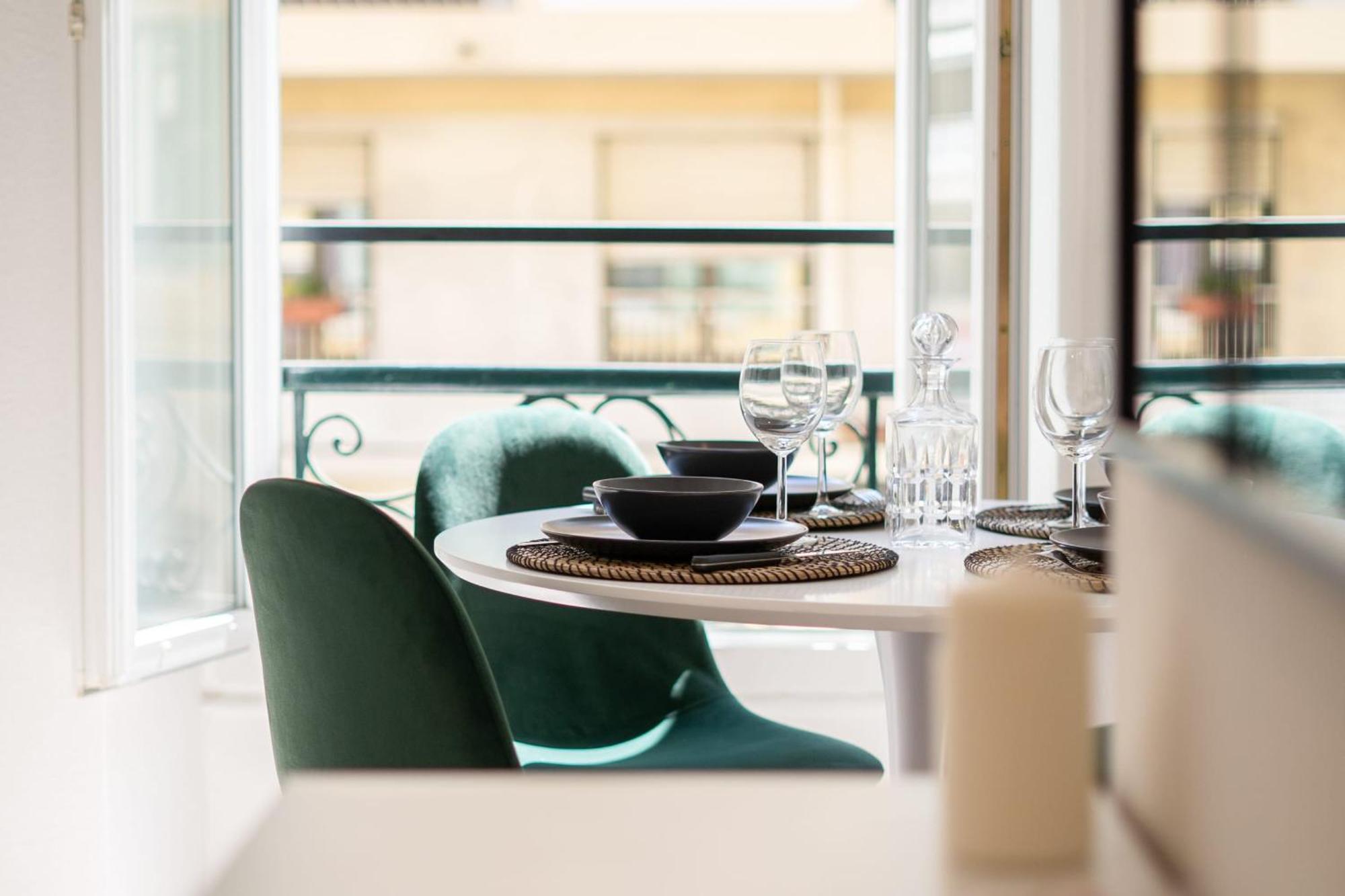 Apartment 06bz - Modern In The Heart Of The Port