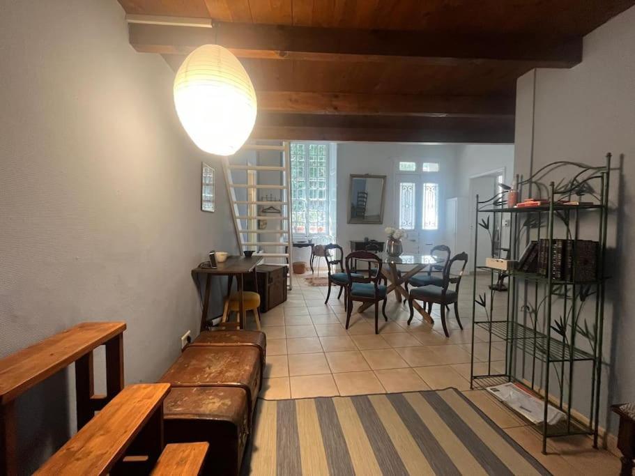 Foresta - Grand Proche Du Port De Apartamento *