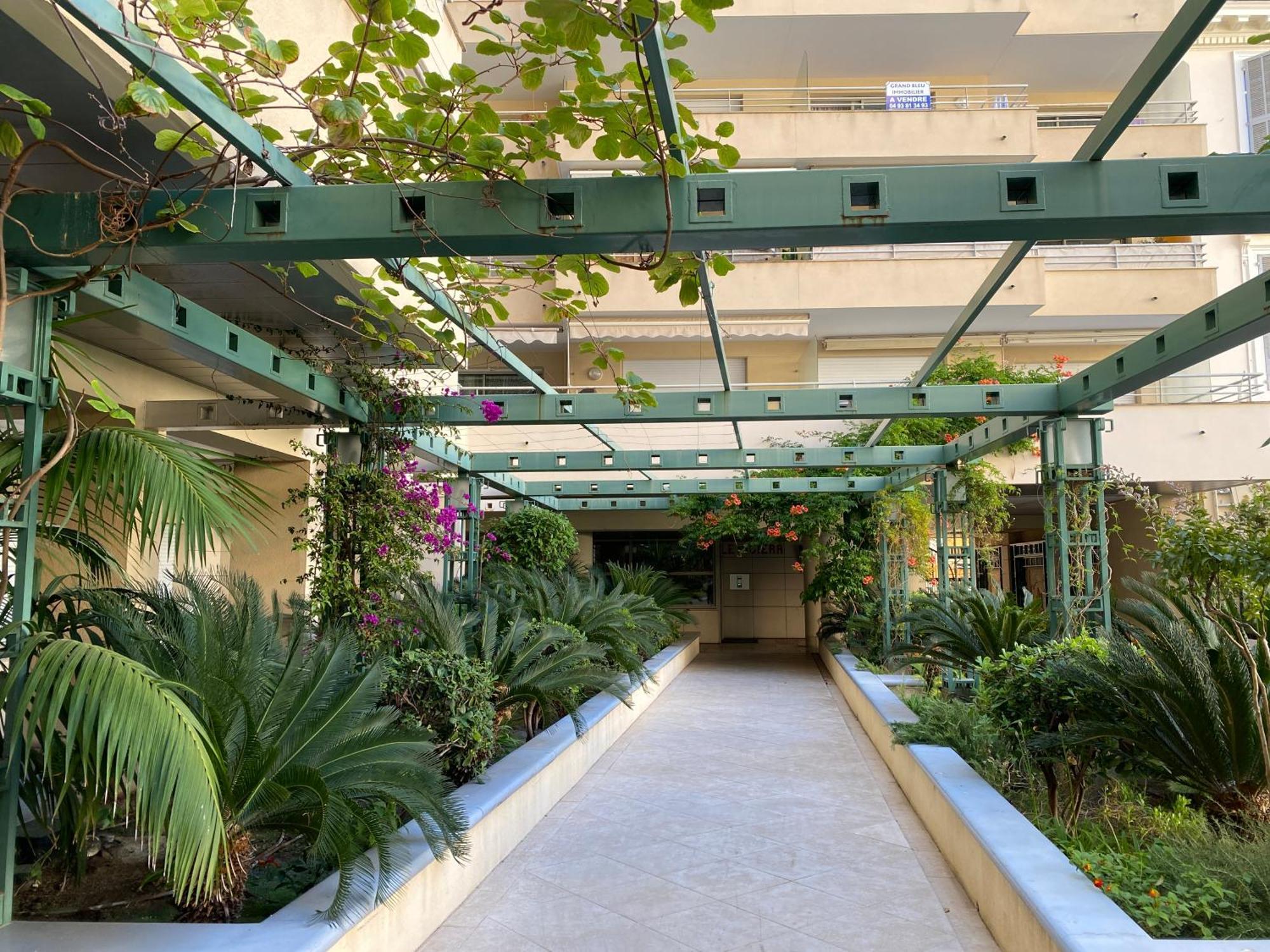 Apartment Grand Palais De La Mediterranee Access Nice