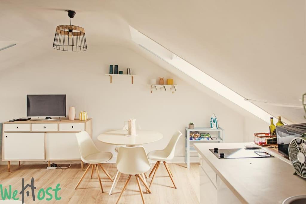 Au Petit Carre D Or Proche Plages Et Prom Apartment Nice