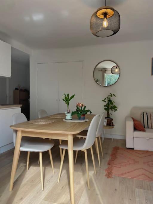 Superbe T2 Dans Avec Balcon Et Parking