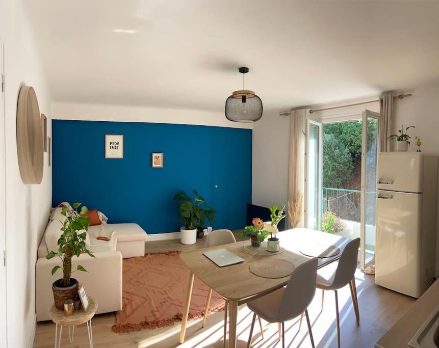 Superbe T2 Dans Avec Balcon Et Parking *
