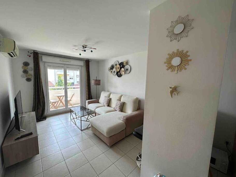 Cosy T2 1-min Walk To Promenade Des & Beach, Sea View