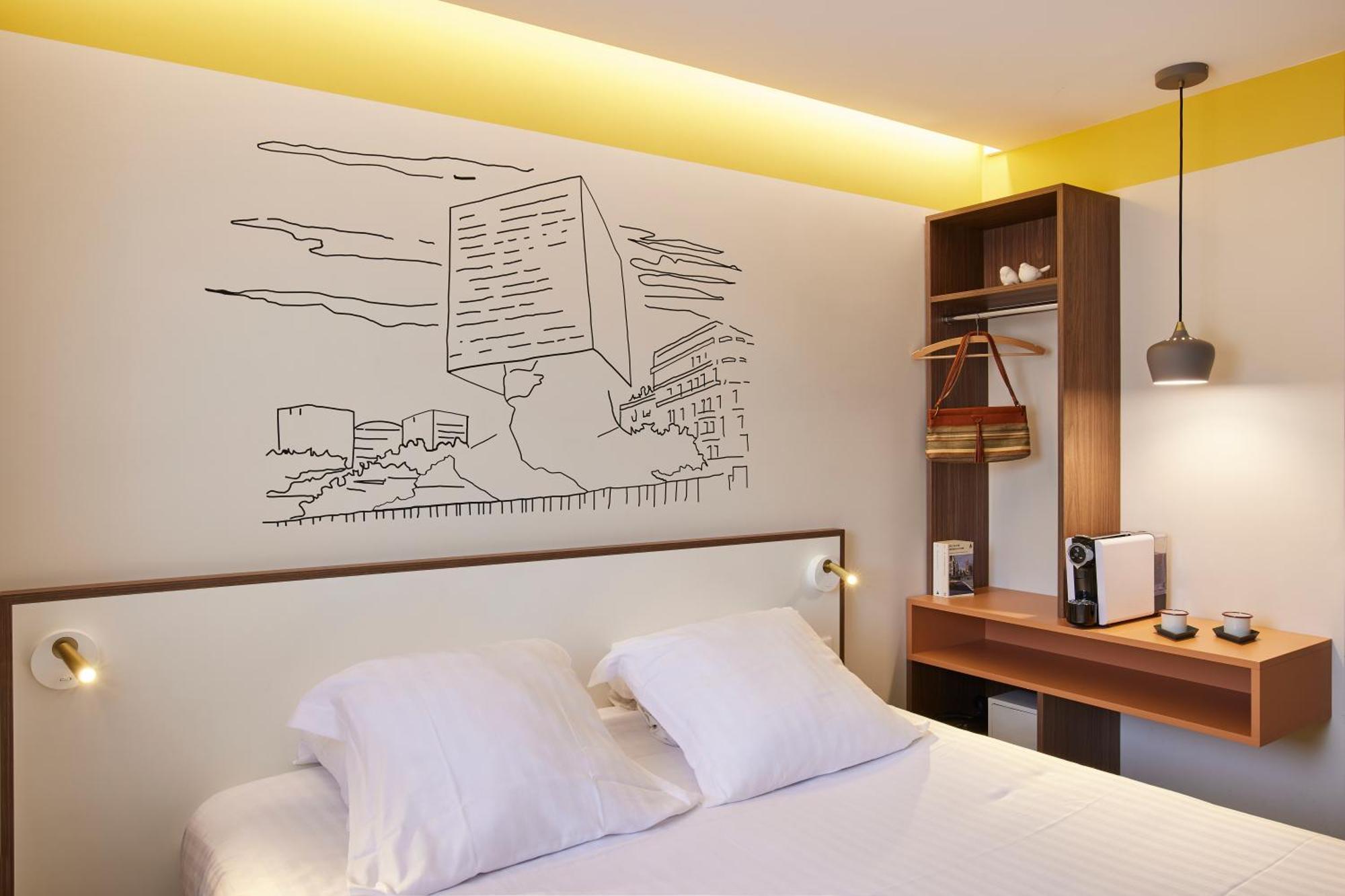 Du Pin Port By Soniho 3*