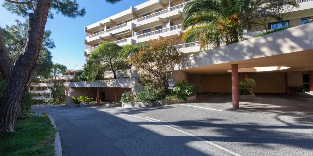 Piscine Climatisation Tennis Apartment Nice