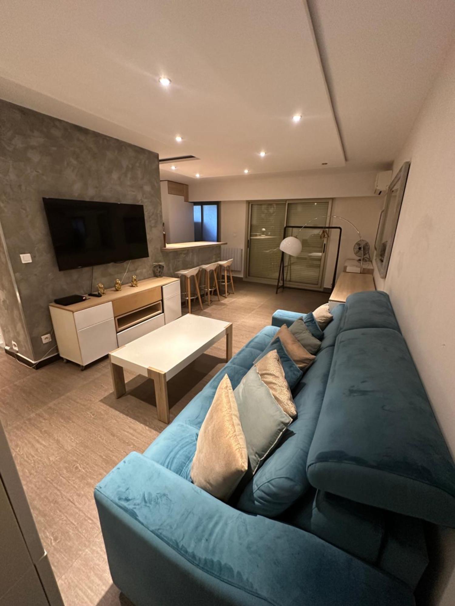 La Perle Apartment *