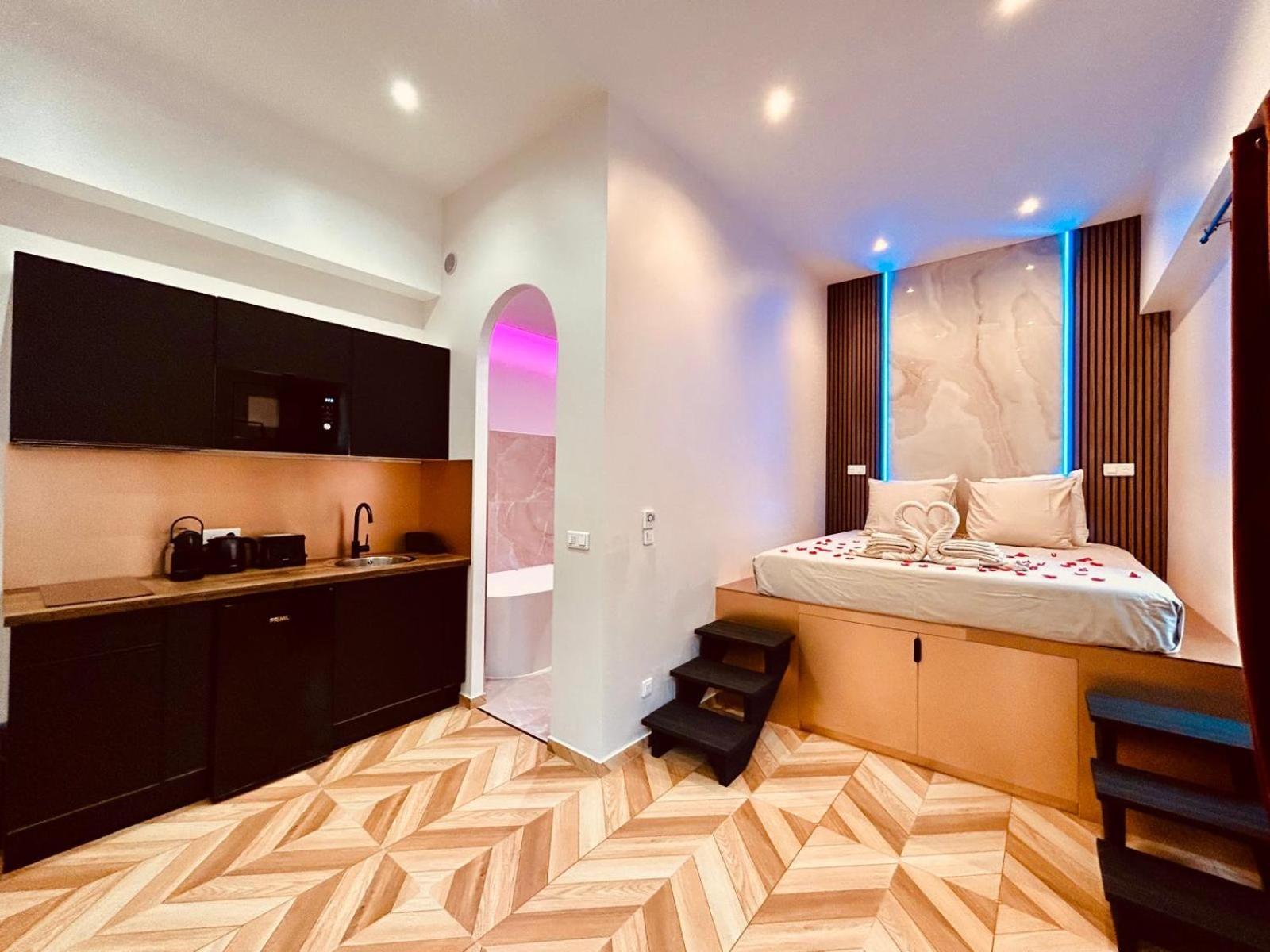 Intimate Escape - Seaside - Bath - Wifi - Ac Apartment *