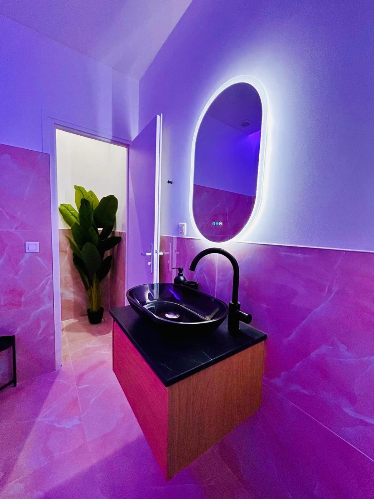 Apartment Intimate Escape - Seaside - Bath - Wifi - Ac