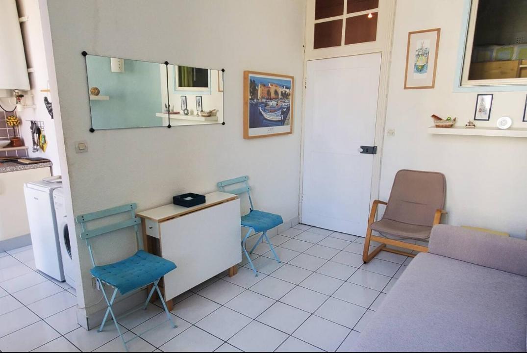 Apartment A Deux Pas Du Port Yourhosthelper Nice