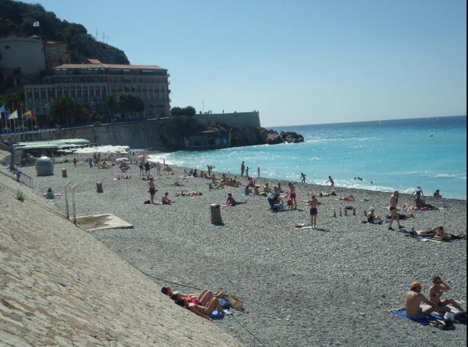 A Deux Pas Du Port Yourhosthelper