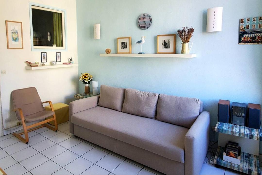 Apartment A Deux Pas Du Port Yourhosthelper