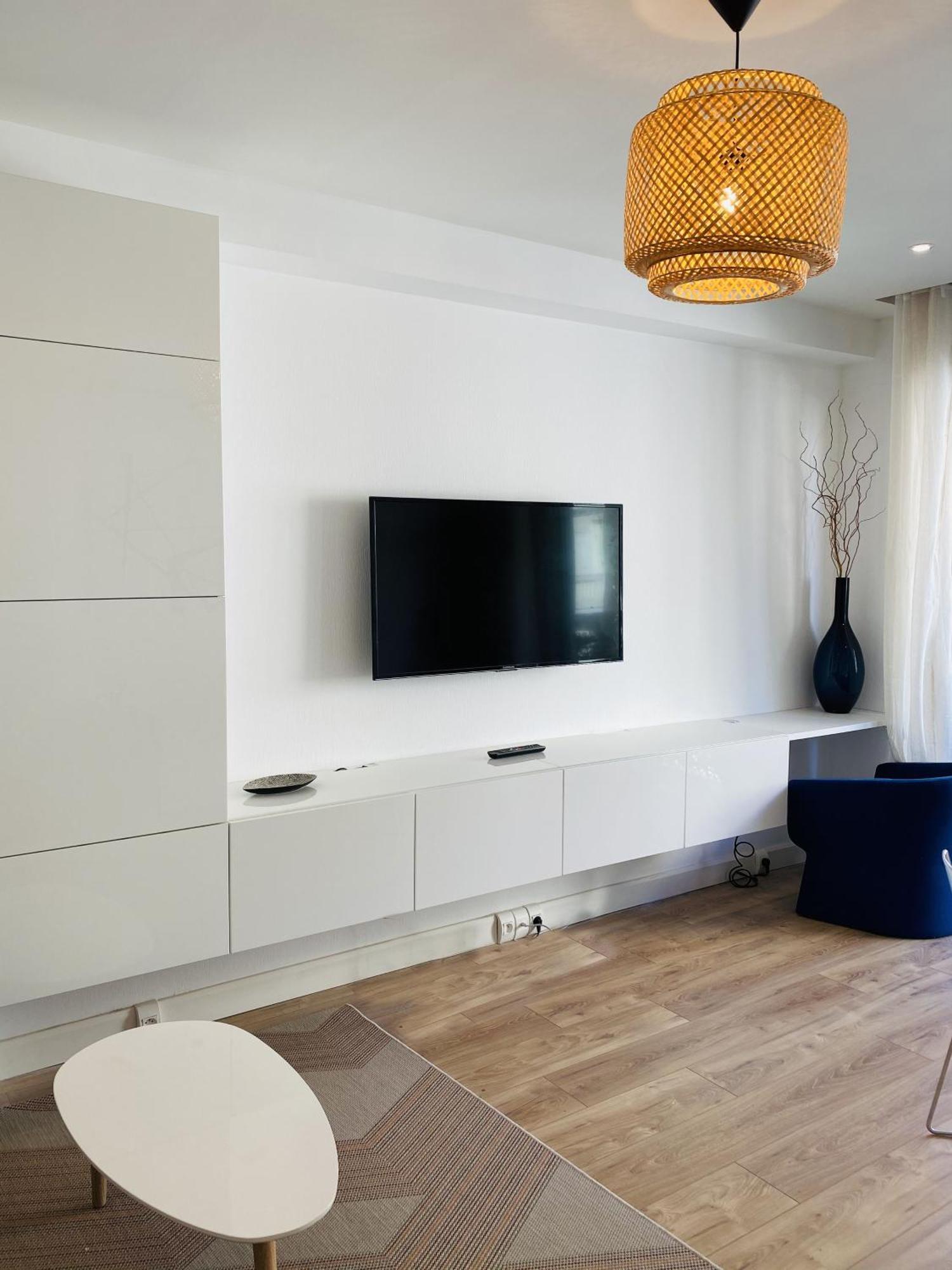 Apartment Le Miollis - Et Confort - Wifi- Pres Tansports En Commun Et Commerces