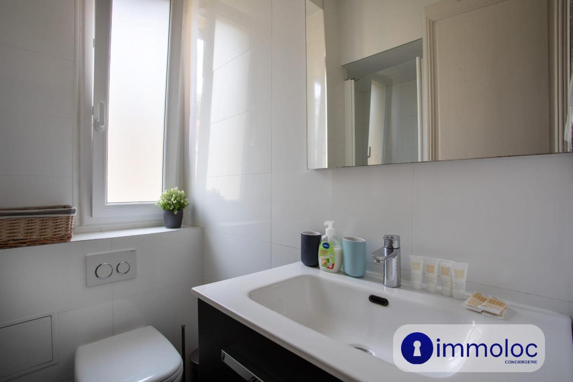 Apartment With 2 Bedrooms Quartier Liberation *