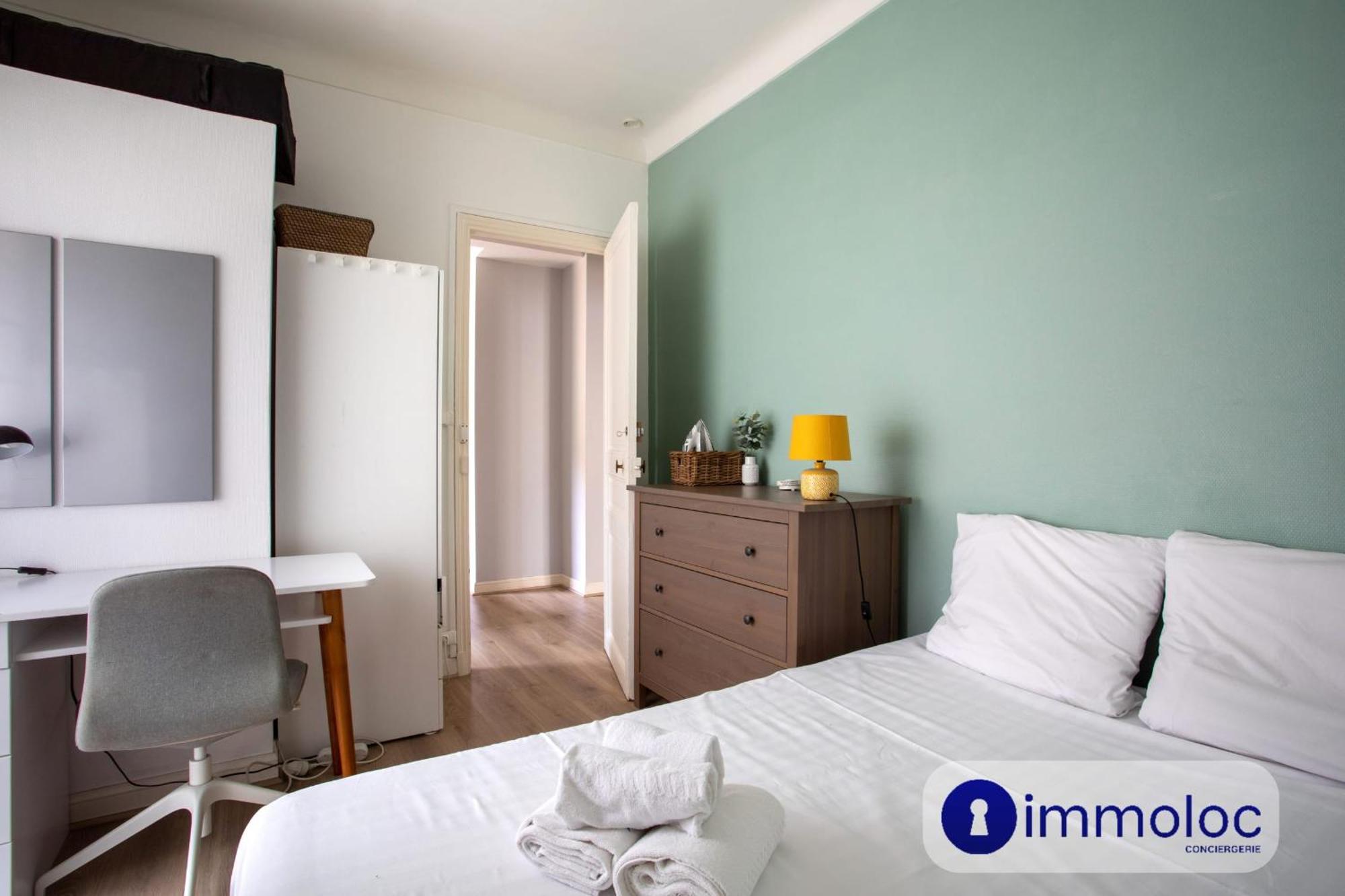 With 2 Bedrooms Quartier Liberation Nice