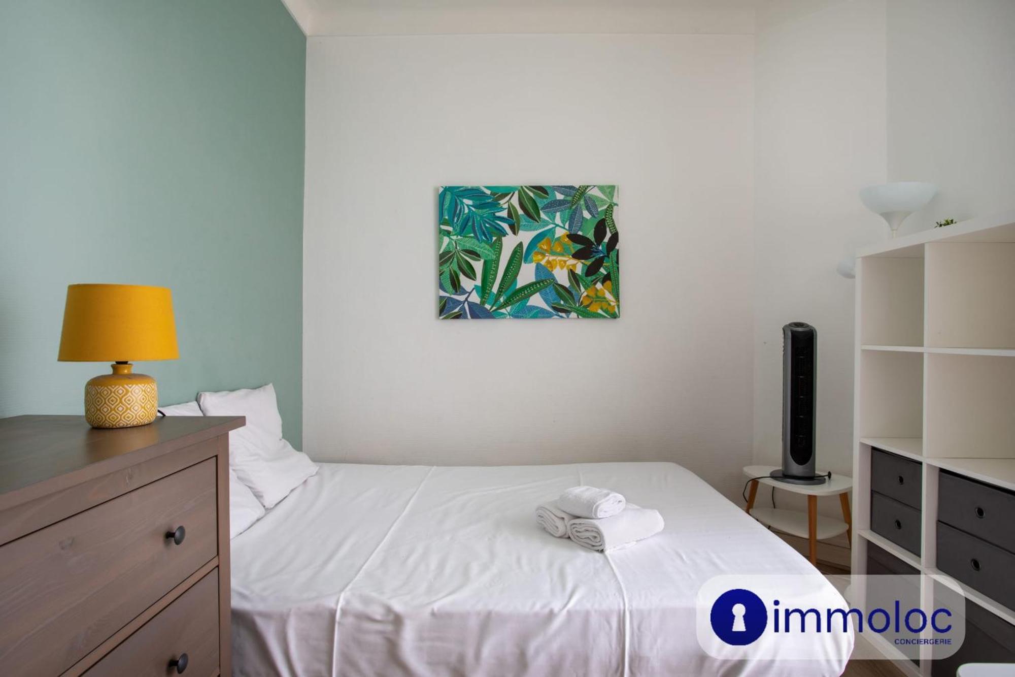 With 2 Bedrooms Quartier Liberation