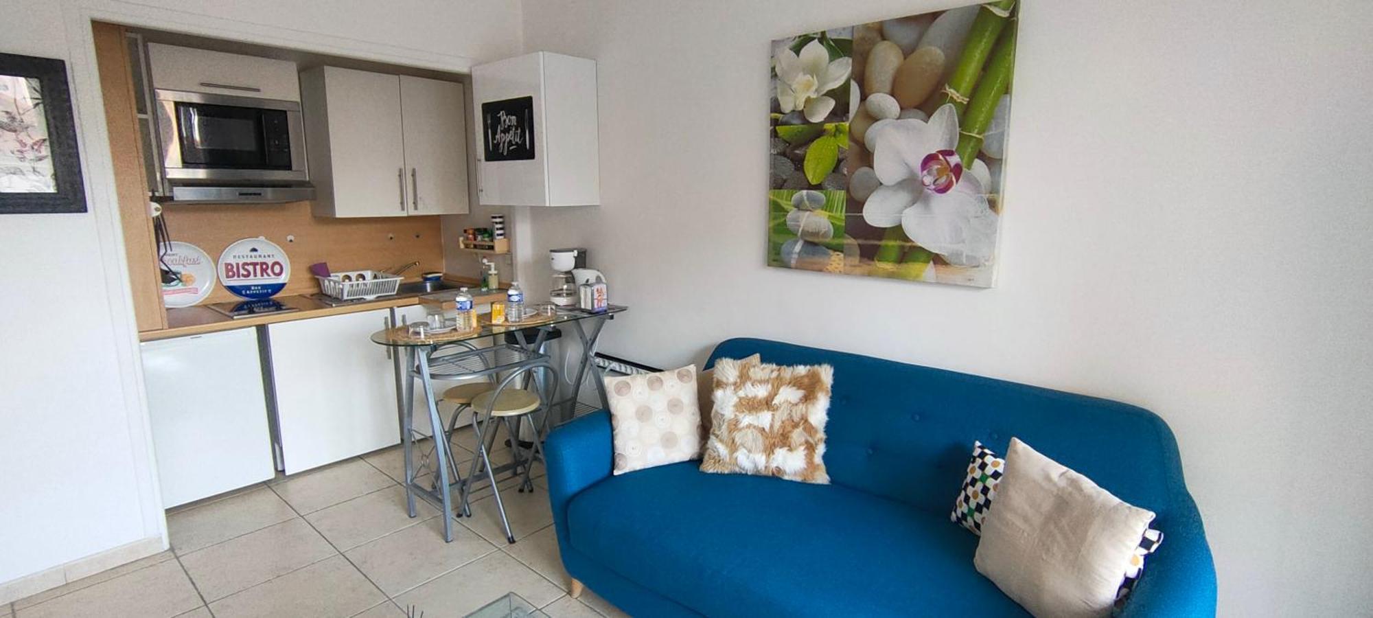 Ouest, Studio Near The Beach Apartment Nice