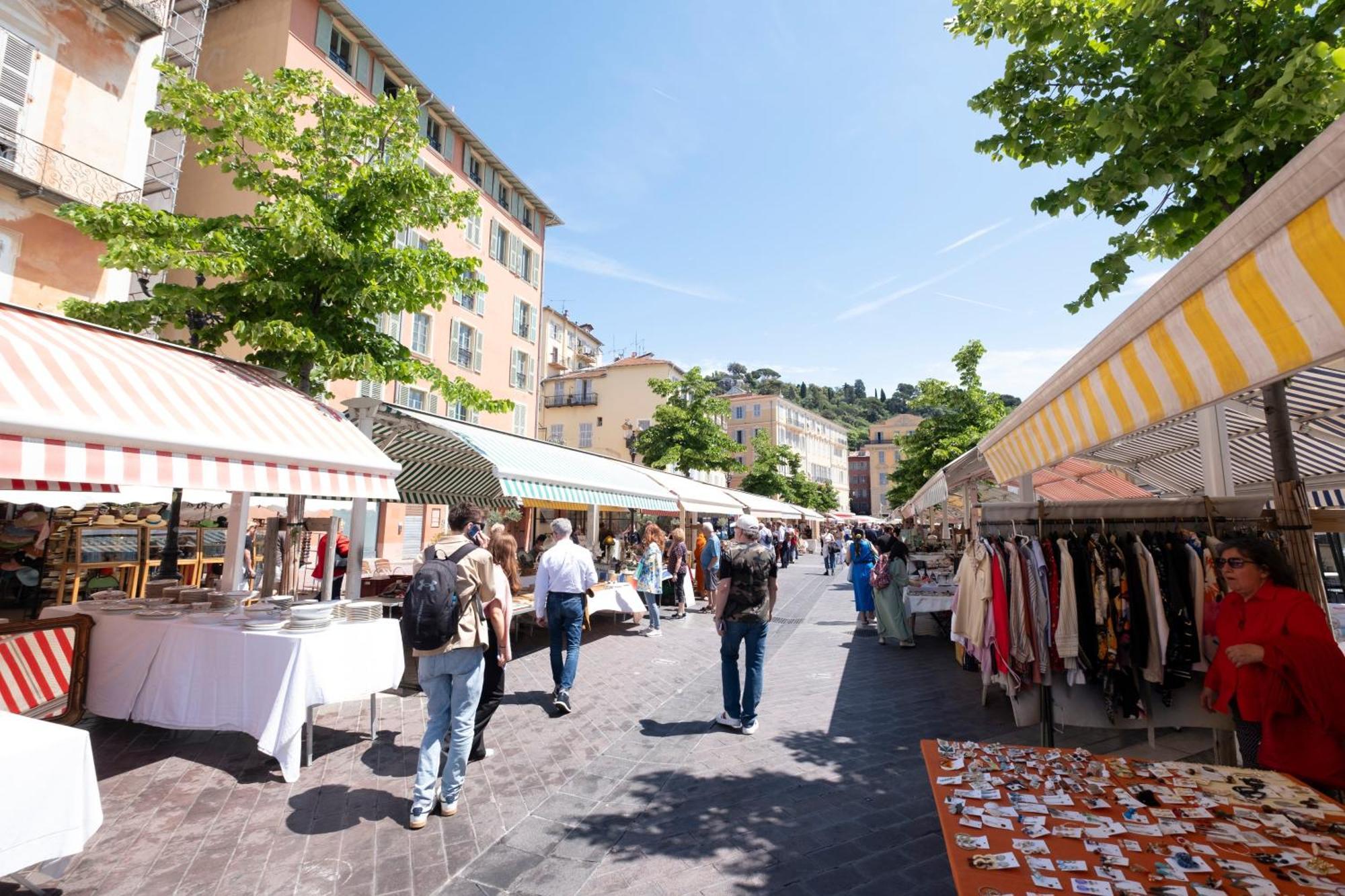 Spacieux Vieux