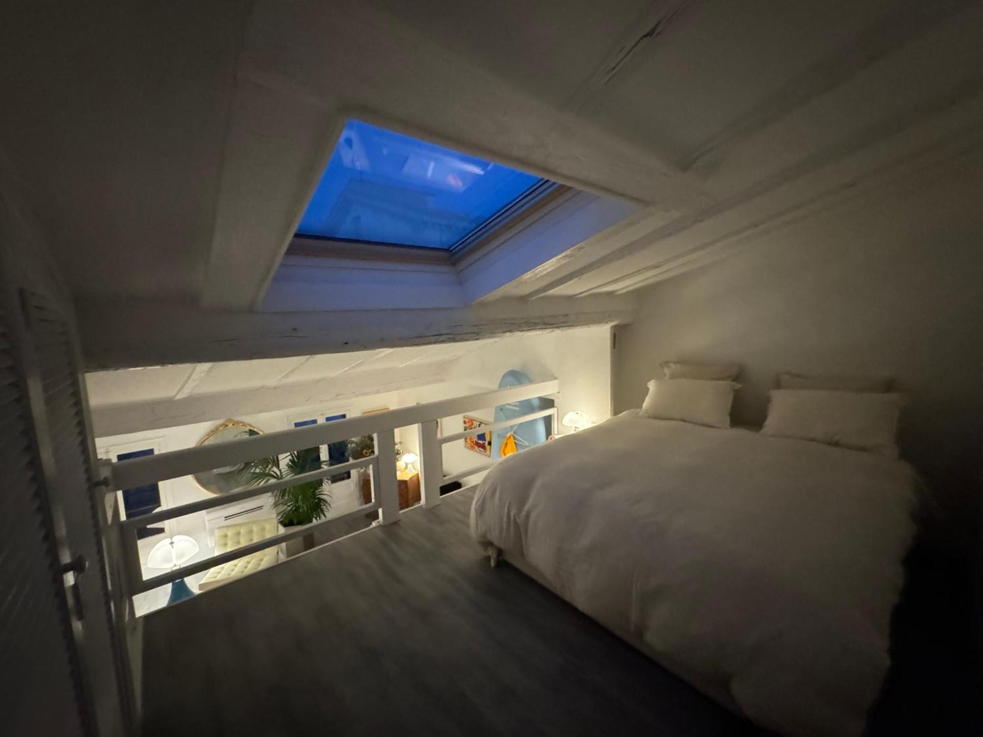 Superbe Duplex Entre Le Vieux Et La Prom Apartment