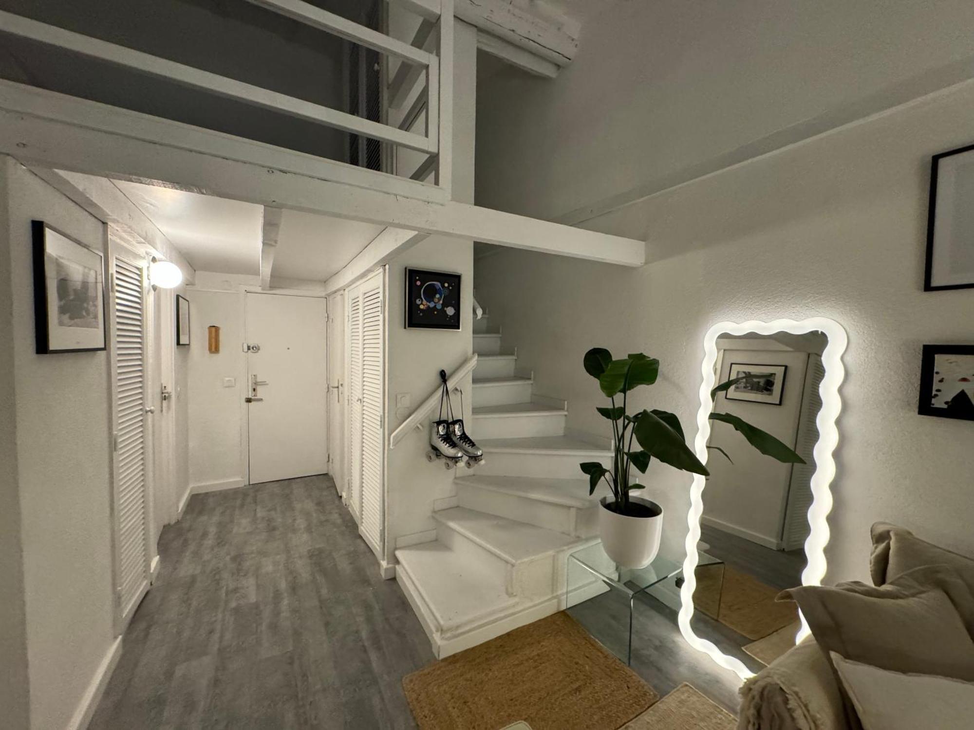 Apartment Superbe Duplex Entre Le Vieux Et La Prom Nice
