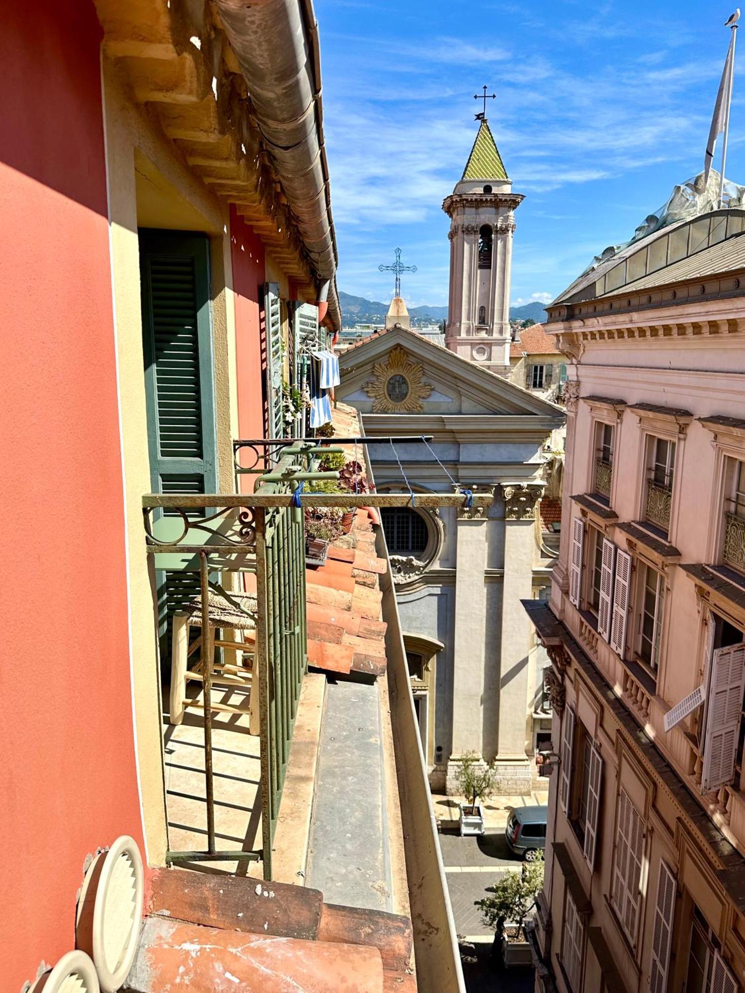 Superbe Duplex Entre Le Vieux Et La Prom Apartment