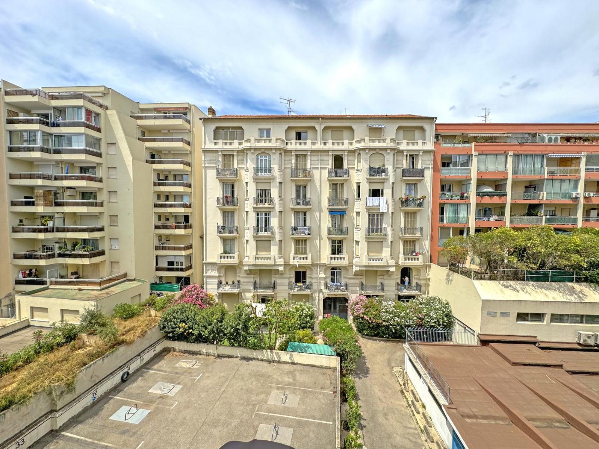 Appartement Milord Promenade 4 *