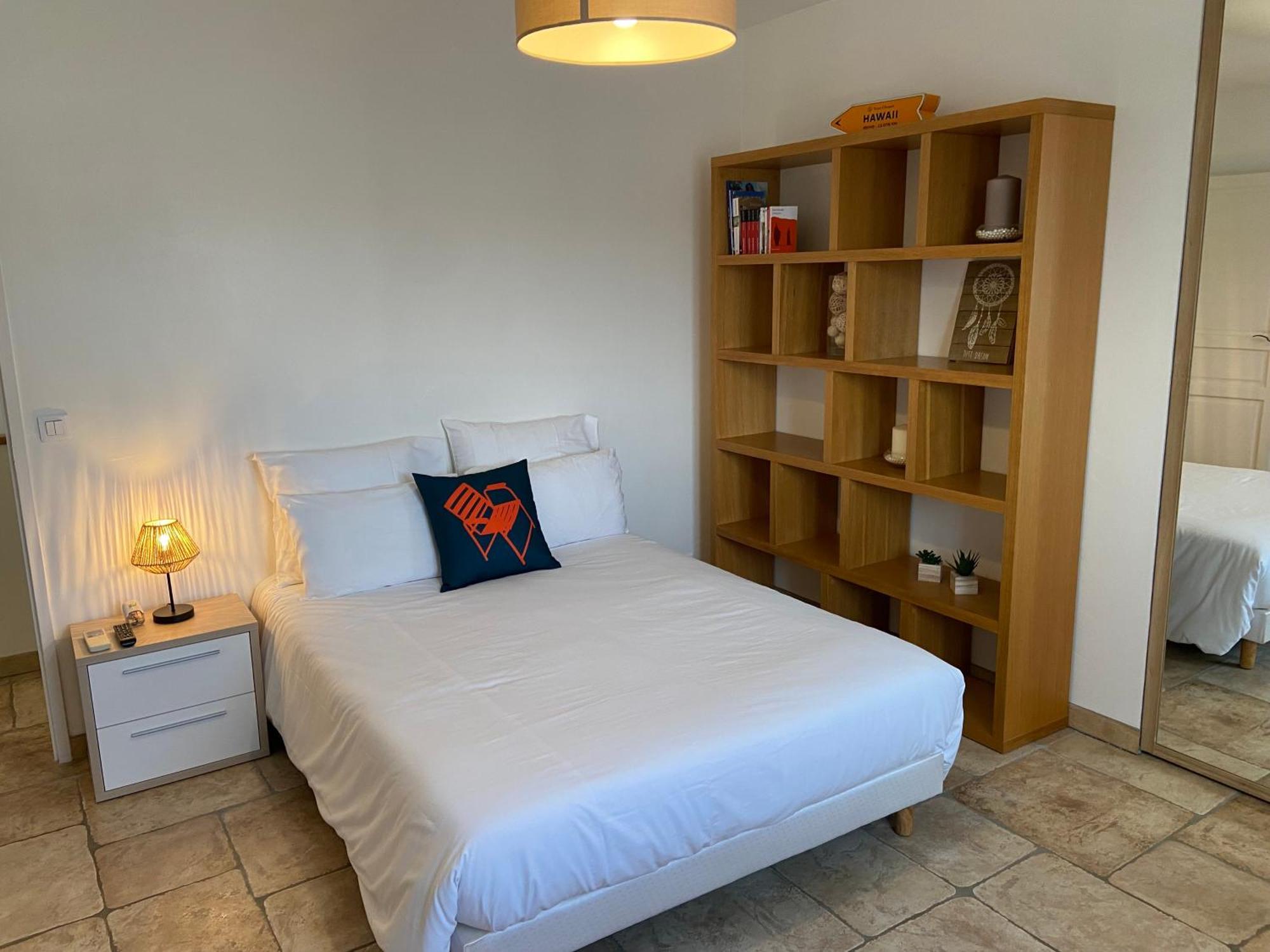 Avec Piscine Chauffee Collines