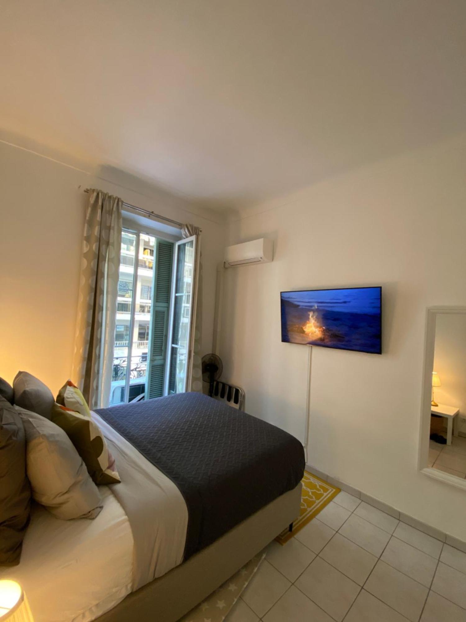 The French Coastal Retreat By J - Central, 5 Mins To Sea, Tram, Train, Ac, Wifi *