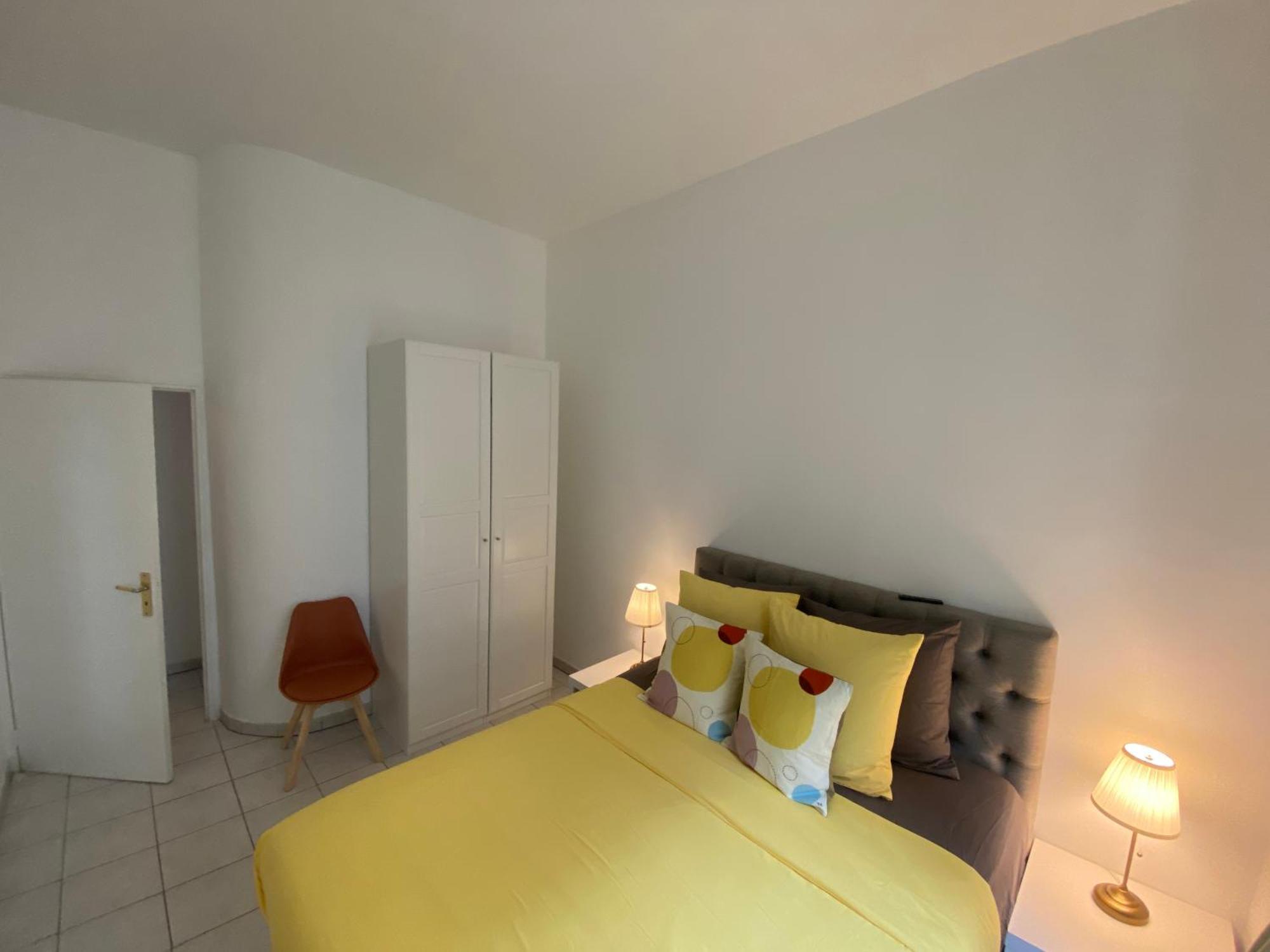 Apartment The French Coastal Retreat By J - Central, 5 Mins To Sea, Tram, Train, Ac, Wifi Nice