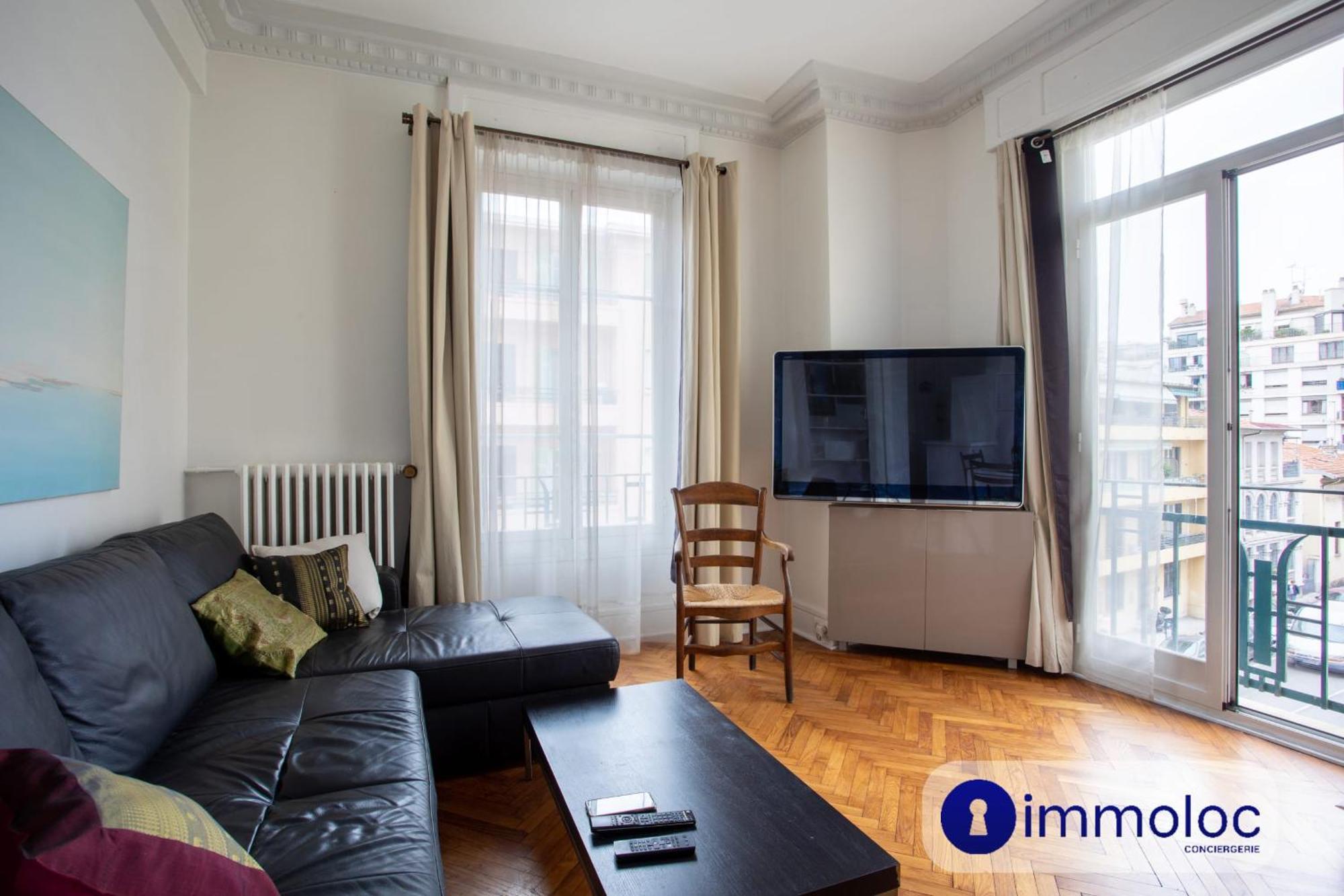 Air-conditioned In Liberation Apartment