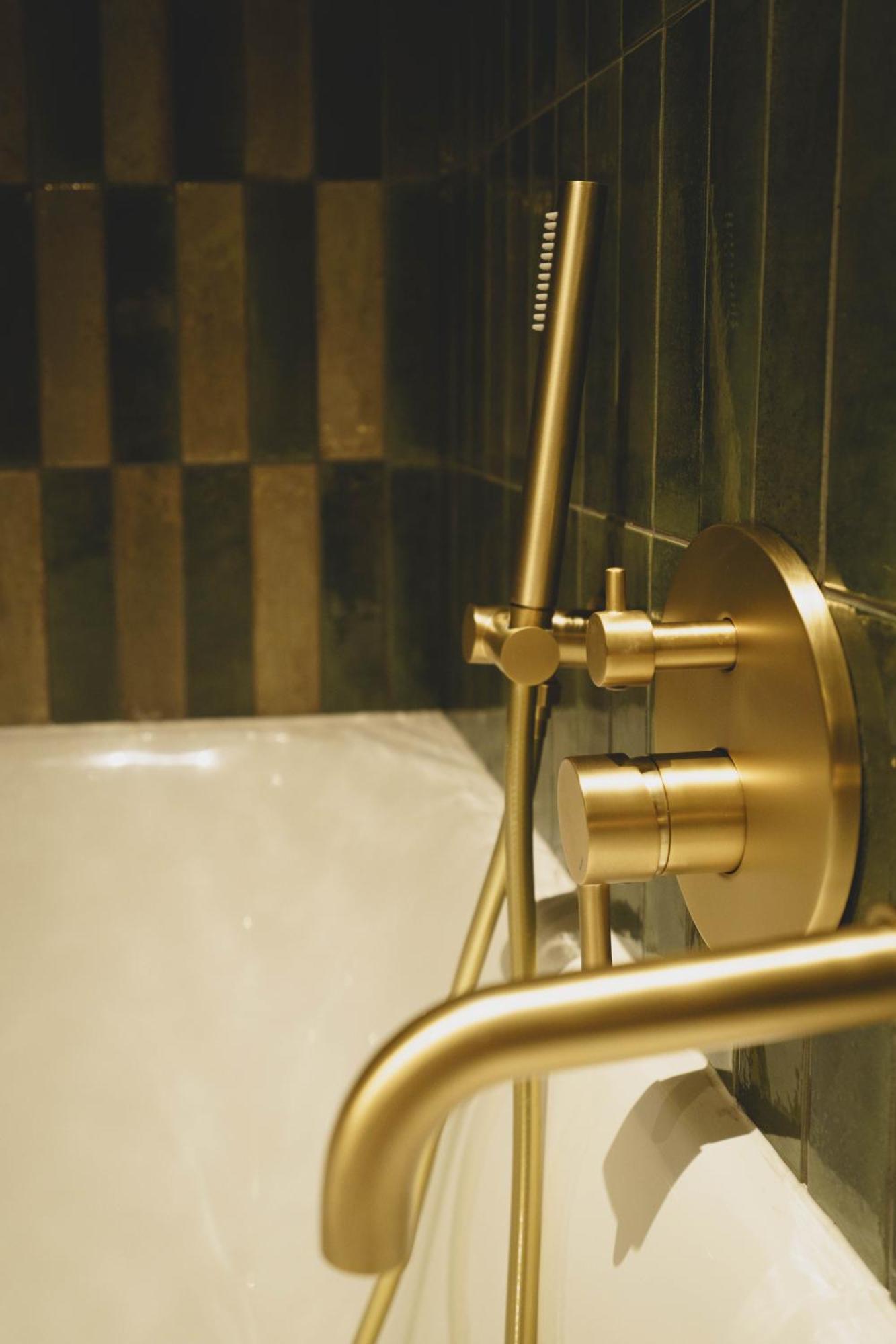 Gounod Fully Renovated Hotel 4*