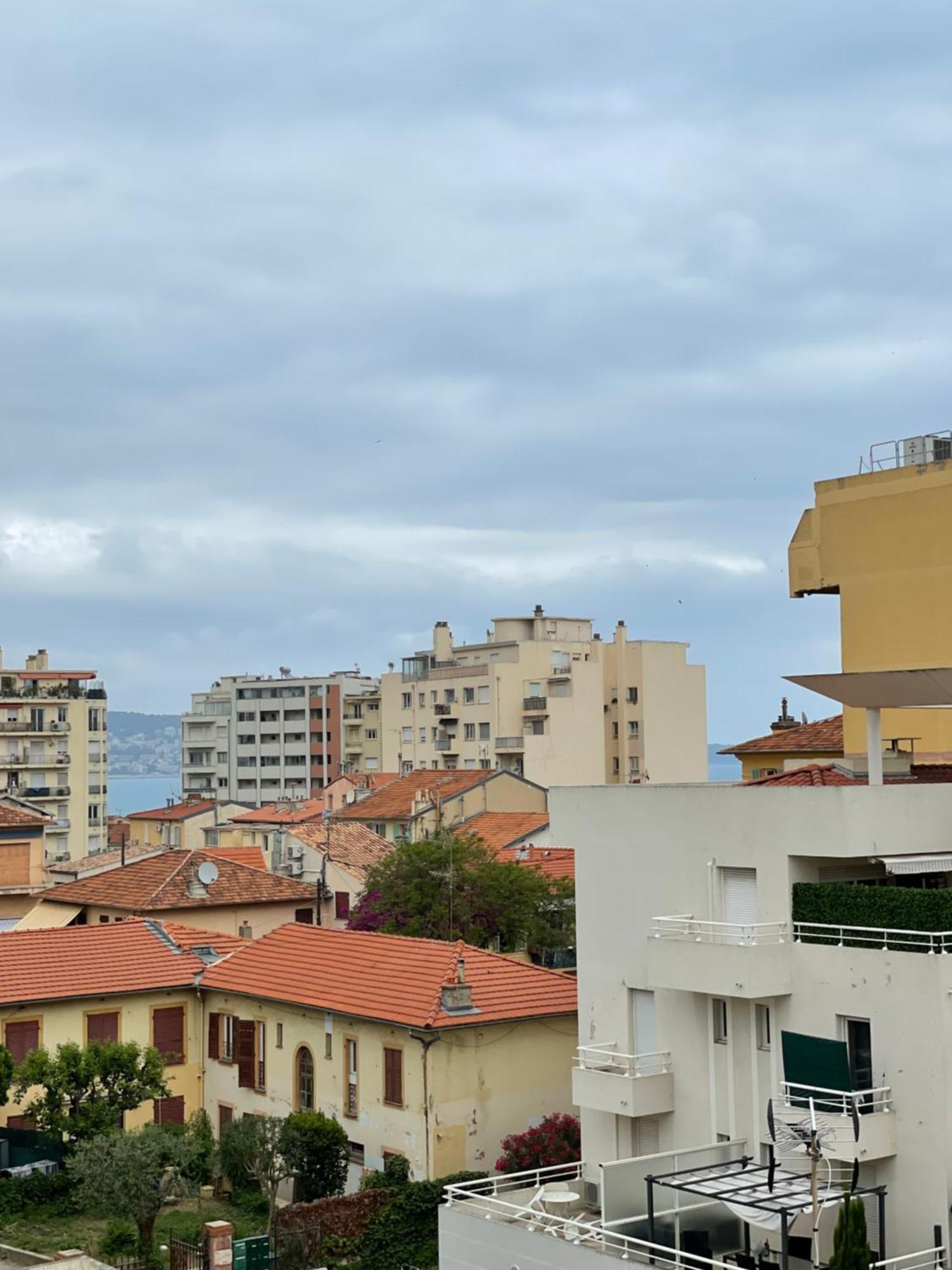 Cosy Flat 250m From Apartamento
