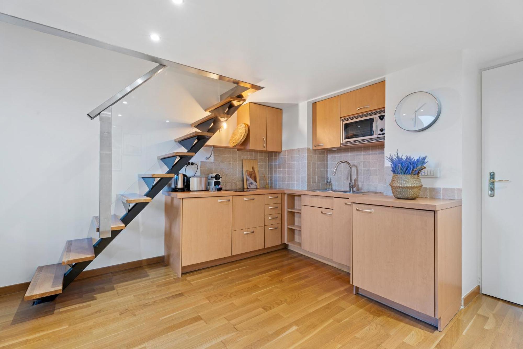 Renting - 3 Massena - Chic Escape Luxury Duplex Place Massena Nice