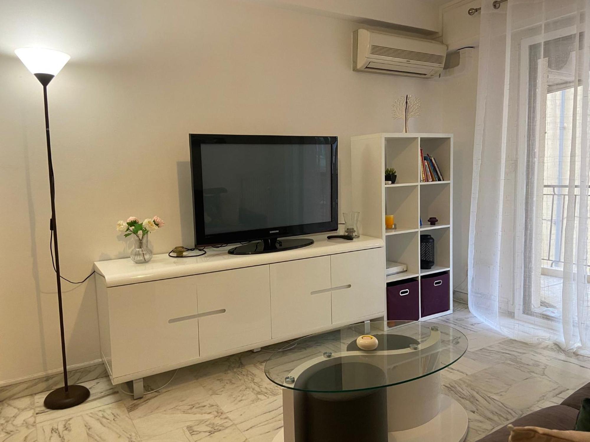 Superbe 3 Pieces Pres Du Port De Appartement