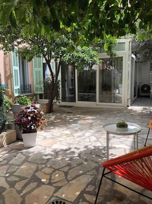 Apartment 4 Pieces - Cour Privative - Port De Nice