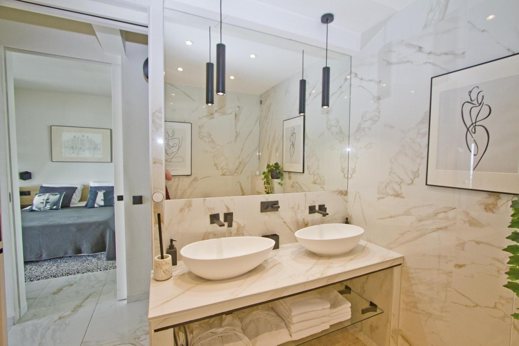 Luxury Flat Beachfront Nice
