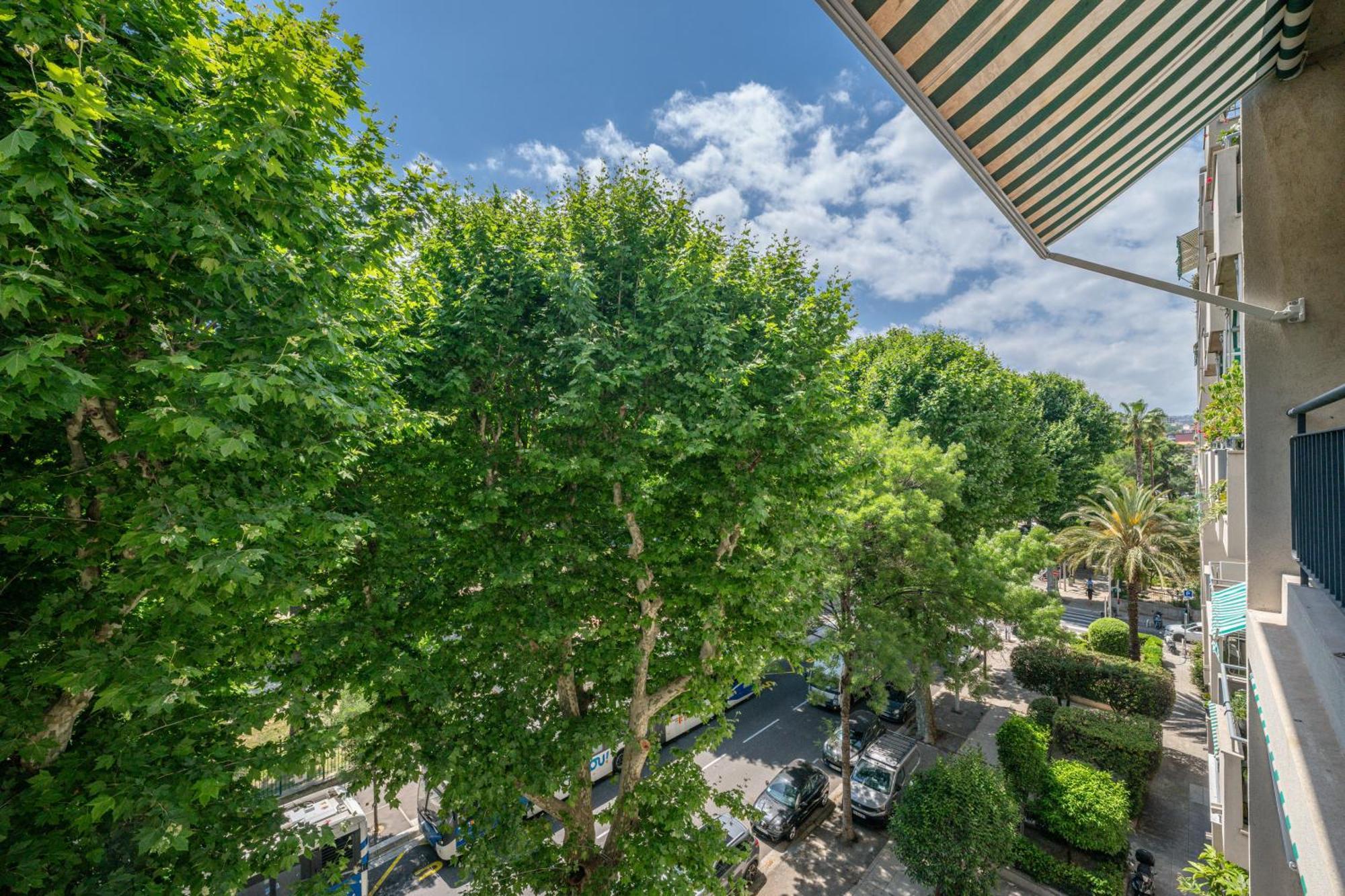 Luxueux, Spacieux Et Equipe A 5 Min Du Port Apartment Nice